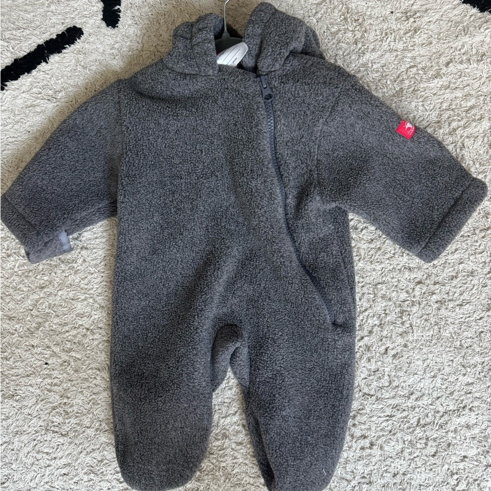 Widgeon fleece bunting in Gray - size 3M - like new